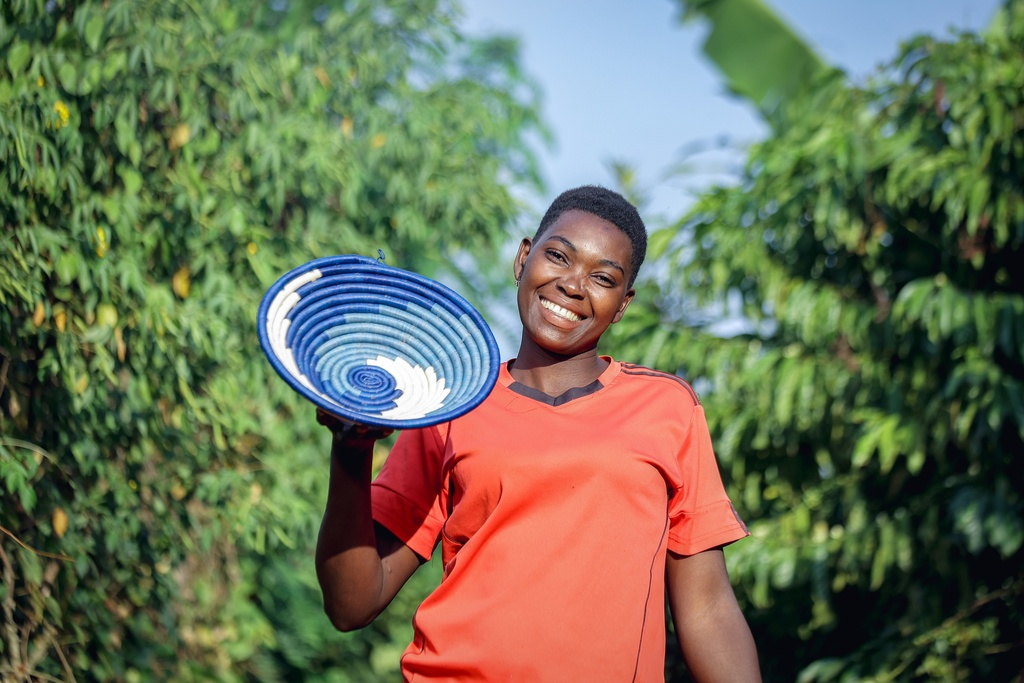 Wave Bowl: Rippled Form, Artisan Force