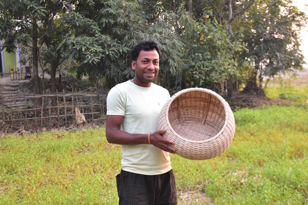 India Cane Pet Bed – Hand-Woven Haven for Dogs & Cats