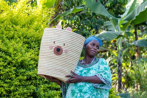 Handwoven Uganda Animal Bin: Whimsical Storage with Safari Spirit