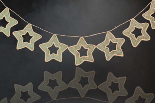 [MSG] Madagascar Star Garland: Starlight Crafted Fun